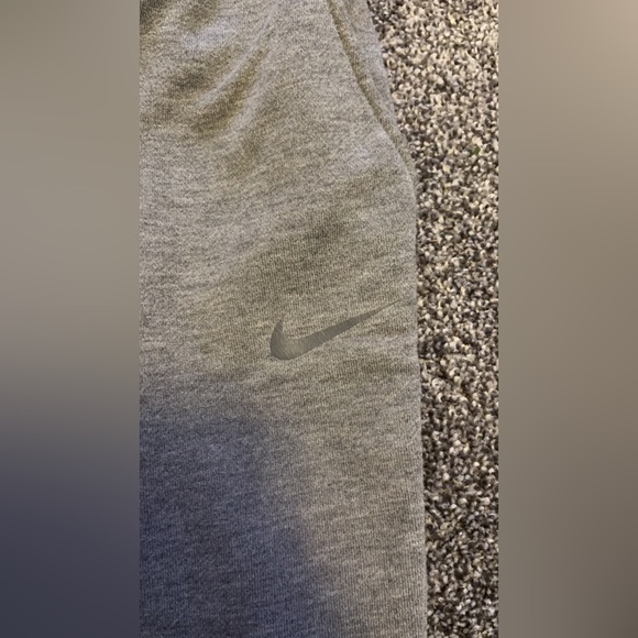 Nike Sweatpants - Picture 4 of 5